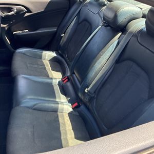 2015 Chrysler 200 S — миниатюра 33