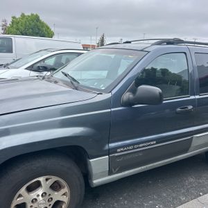 2004 JEEP GRAND CHEROKEE LAREDO photo 2