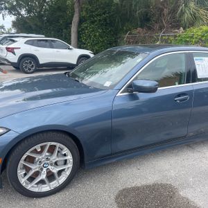 BMW 330I - 2
