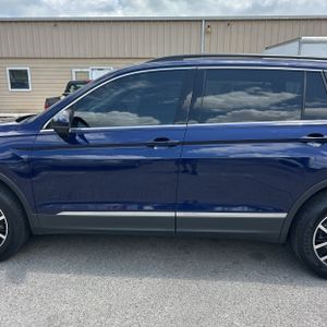 VOLKSWAGEN TIGUAN SE - 4