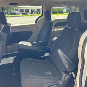 2022 Chrysler VOYAGER LX 缩略图 33