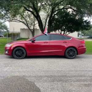 FORD FUSION SE - 3