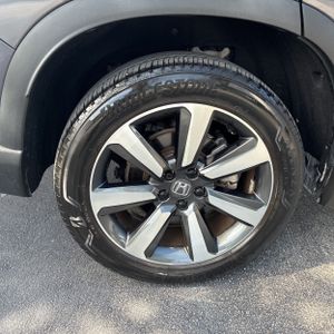 2025 Honda PILOT TOURING — миниатюра 19