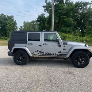 2013 JEEP WRANGLER UNLIMITED SAHARA 照片 10