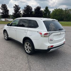 2015 Mitsubishi OUTLANDER SE — фото 5