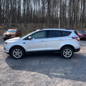 FORD ESCAPE SE - 3