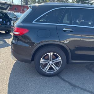 MERCEDES-BENZ GLC - 9