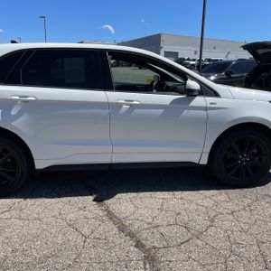 FORD EDGE ST-LINE - 9