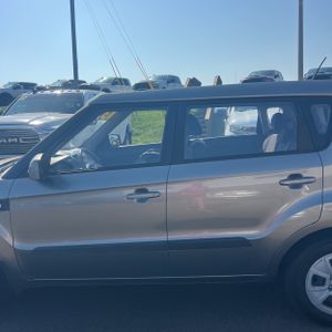 صورة 4 لـ 2013 KIA SOUL BASE