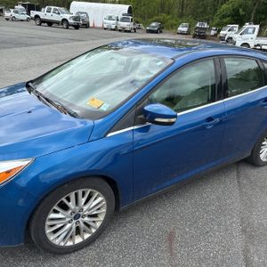 FORD FOCUS TITANIUM - 2