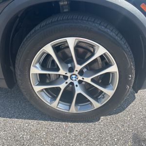 صورة مصغرة 20 لـ 2025 BMW X5 XDRIVE40I