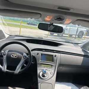 2011 Toyota PRIUS FOUR — миниатюра 36