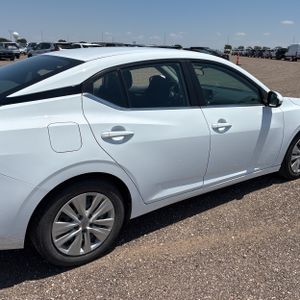 صورة 9 لـ 2022 Nissan SENTRA S