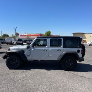 JEEP WRANGLER WILLYS 4XE - 3