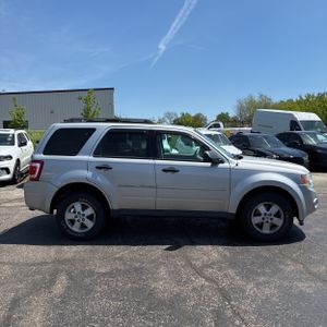 FORD ESCAPE XLT - 10