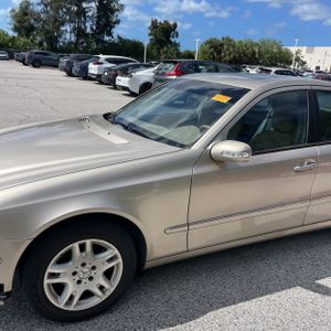 MERCEDES-BENZ E-CLASS - 2