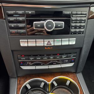 2014 Mercedes-BENZ E-CLASS 缩略图 38