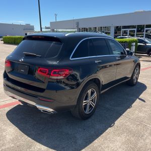 MERCEDES-BENZ GLC - 8