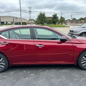 صورة 11 لـ 2025 Nissan ALTIMA SV