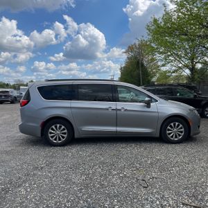 CHRYSLER PACIFICA TOURING-L - 10