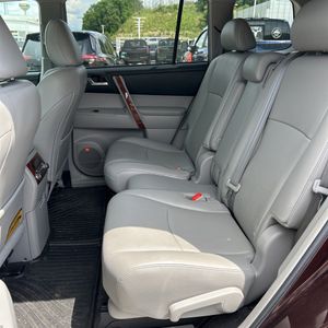 2013 Toyota HIGHLANDER LIMITED 缩略图 33