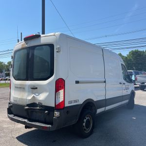 FORD TRANSIT 150 - 8