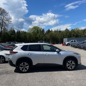 NISSAN ROGUE SV - 10