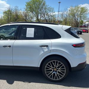 PORSCHE CAYENNE S - 6