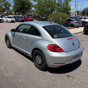 VOLKSWAGEN BEETLE 2.5L ENTRY PZEV - 3