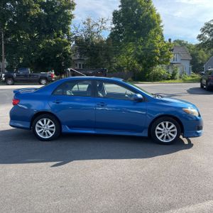 2010 Toyota COROLLA S 照片 10