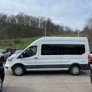 FORD TRANSIT-350 PASSENGER V. XLT - 3