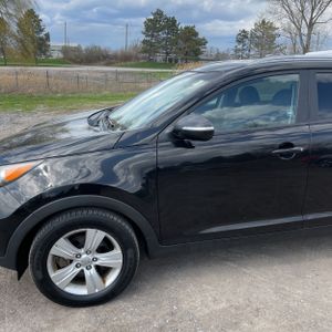 KIA SPORTAGE BASE - 2