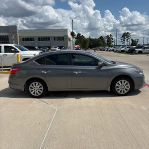 NISSAN SENTRA S - 10
