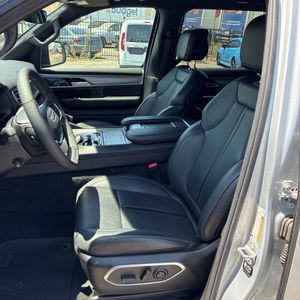 صورة مصغرة 31 لـ 2025 JEEP WAGONEER SERIES II