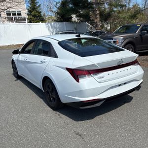 HYUNDAI ELANTRA SEL - 5