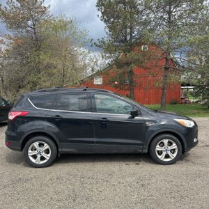 FORD ESCAPE SE - 10