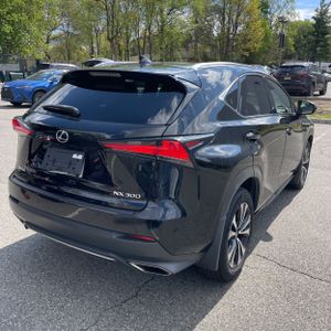 LEXUS NX 300 F SPORT - 8