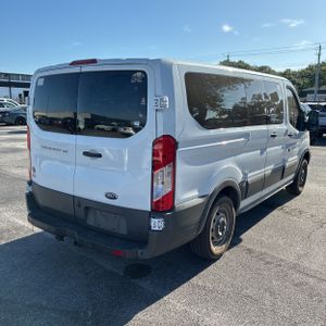 FORD TRANSIT 150 XL - 8