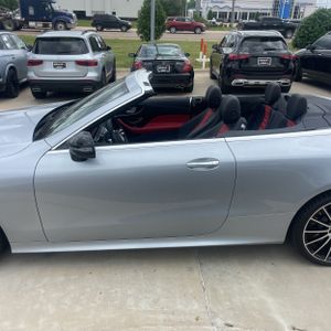 MERCEDES-BENZ E-CLASS - 4