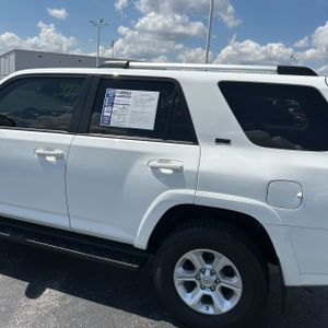 TOYOTA 4RUNNER - 6