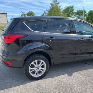 FORD ESCAPE SE - 9