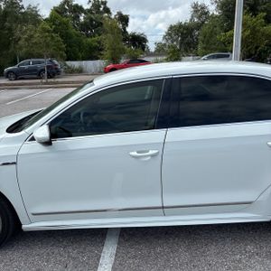 VOLKSWAGEN PASSAT 1.8T R-LINE - 4