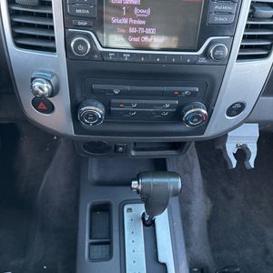 صورة مصغرة 40 لـ 2018 Nissan FRONTIER SV