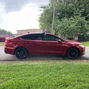 FORD FUSION SE - 10