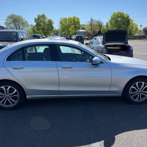 MERCEDES-BENZ C-CLASS - 10