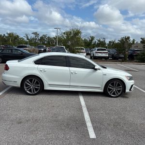 VOLKSWAGEN PASSAT 1.8T R-LINE - 10