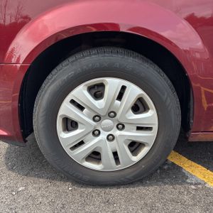 2017 Dodge GRAND CARAVAN SE — миниатюра 17