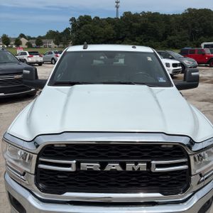 2024 RAM 3500 TRADESMAN thumbnail 15