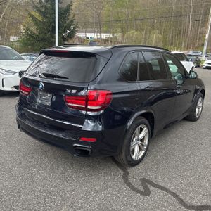 BMW X5 XDRIVE50I - 8
