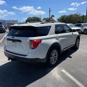 FORD EXPLORER XLT - 8